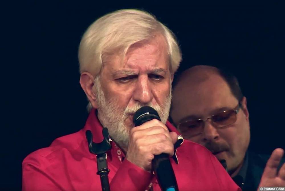 Еврем Амирамов поёт