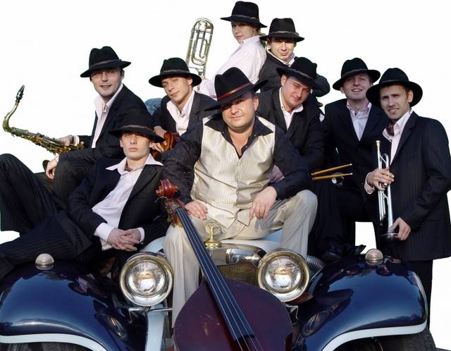 «Гангстерский джаз» от поющего миллиардера из списка «Форбс»