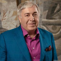 9 марта - день рождения поэта Михаила Гуцериева