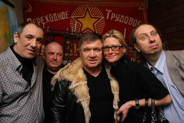 Сергей Чернышев «Туфли мои, лодочки - последний крик, да с блатной походочкой - это просто шик!»