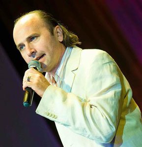 Влад Зерницкий: От звезд на погонах к звезде эстрады