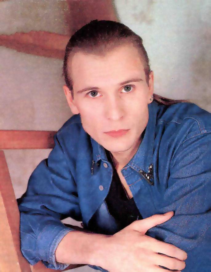 Александр Малинин в рубашке