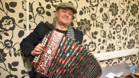 Евгений Любимцев выпускает новую книгу стихов