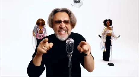 «МУЗЫКАТАНЦА»: Сергей Шнуров и «Ленинград» представили новый сингл и клип