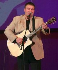 Николай Озеров: «В зоне тоже сидят люди и им тоже нужны песни …» Николай Озеров: «В зоне тоже сидят люди и им тоже нужны песни …»