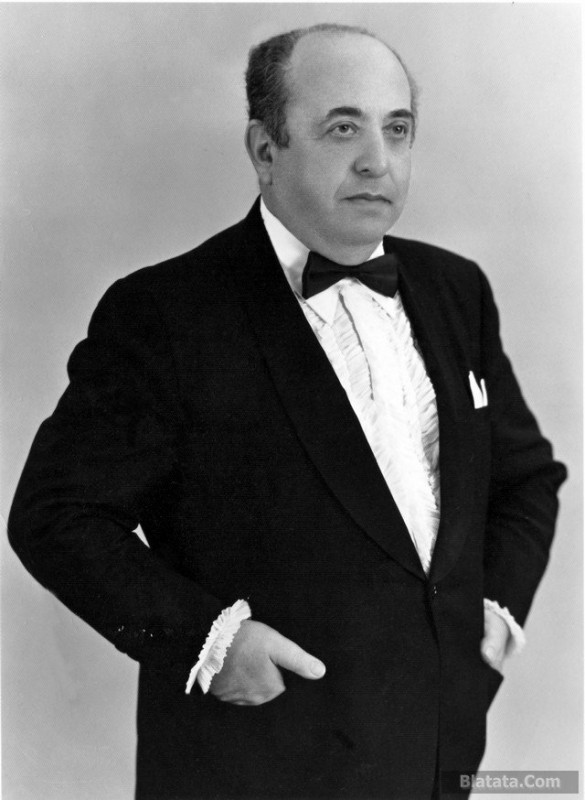 Михаил Александрович. Фото для афиши первого в эмиграции концерта