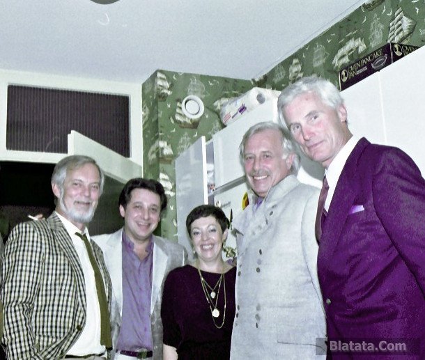 Борис Рубашкин, Леонид и Илона Махлис, князь Георгий Авалов, гордый потомок знаменитого княжеского рода (это его прямой предок Георгий Иоаннович Авалишвили подписал в 1800 году договор о присоединении Грузии к России) и мой тренер по теннису Михаил Стахович