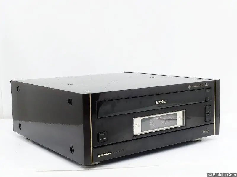 Почему проигрыватель не видит диск CD? Почему проигрыватель не видит диск CD?