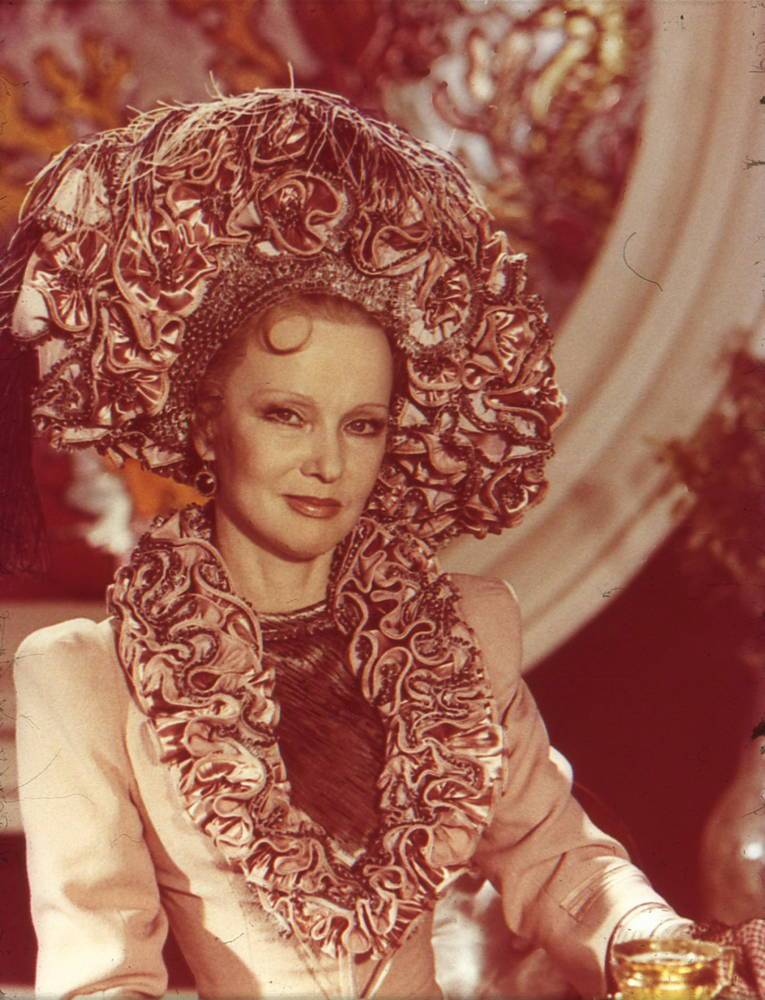 Людмила Гурченко в шляпке